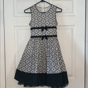 The Children’s Place girls dress